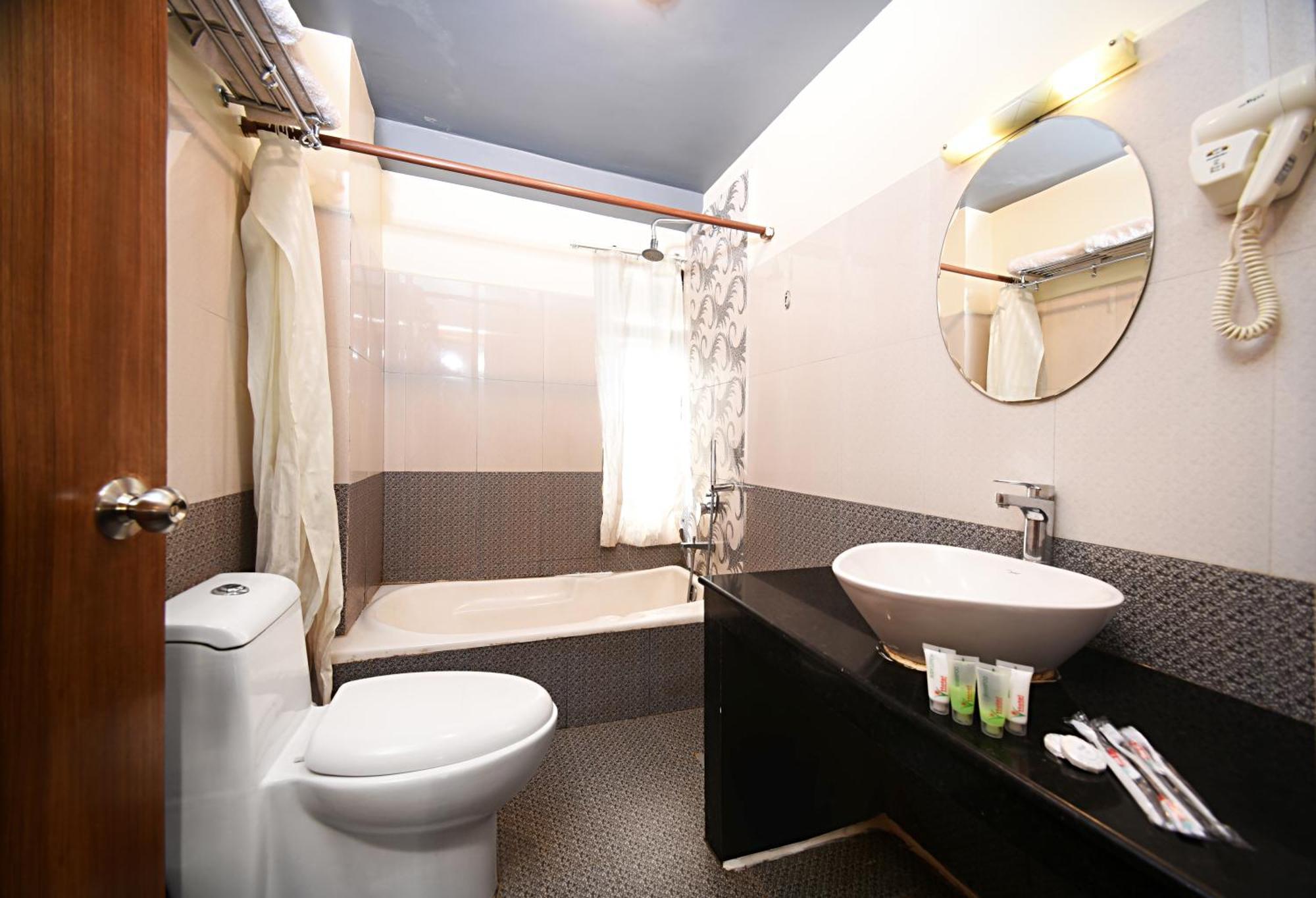 Hotel Amaryllis Катманду Екстериор снимка