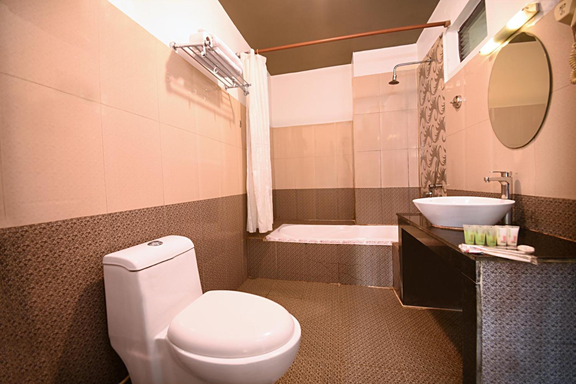Hotel Amaryllis Катманду Екстериор снимка